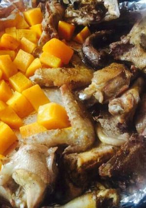 A picture of Chicken and butternut squash.