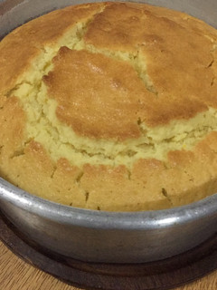 Una foto de Torta húmeda de Limón