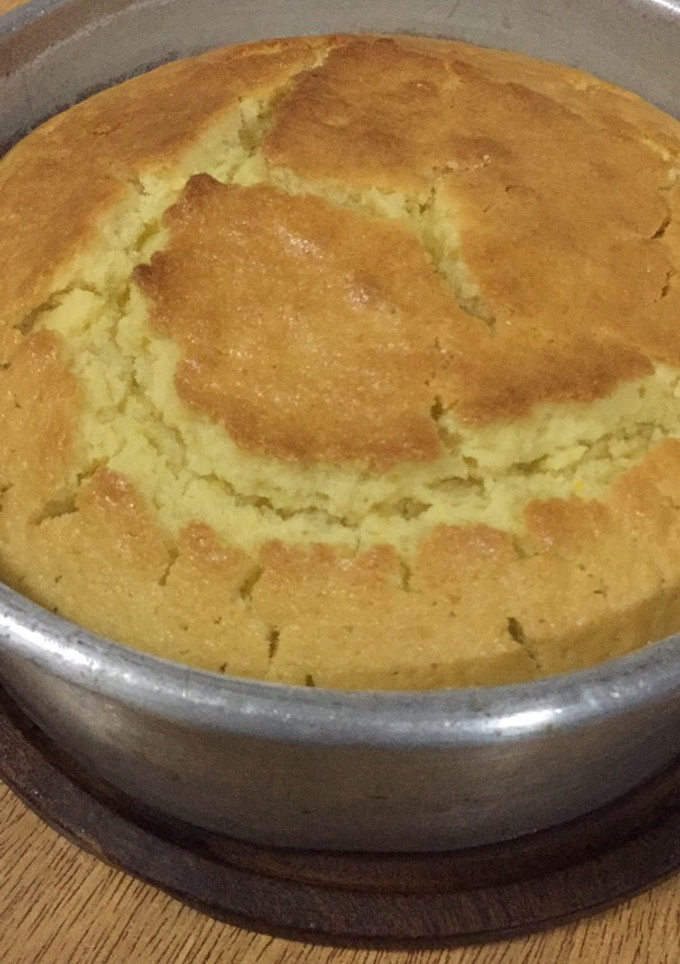 Una foto de Torta húmeda de Limón