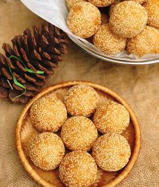 bánh rán lúc lắc