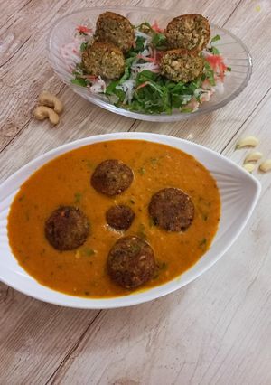 A picture of Broccoli kofta Curry.