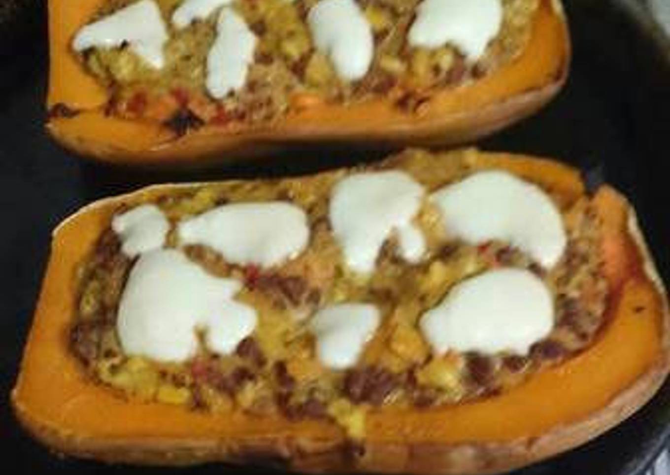 Calabaza rellena con carne y choclo