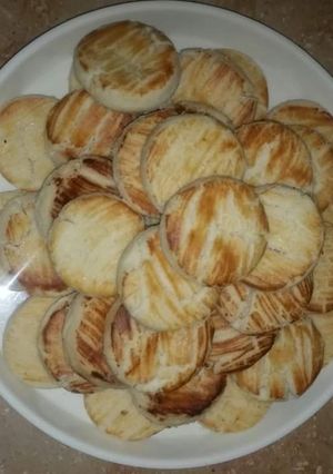 A picture of VANNILA NAAN KHATAI  "I LOVE MEETHA"foodies&friends.