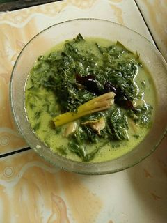 Foto resep Daun singkong santan kari