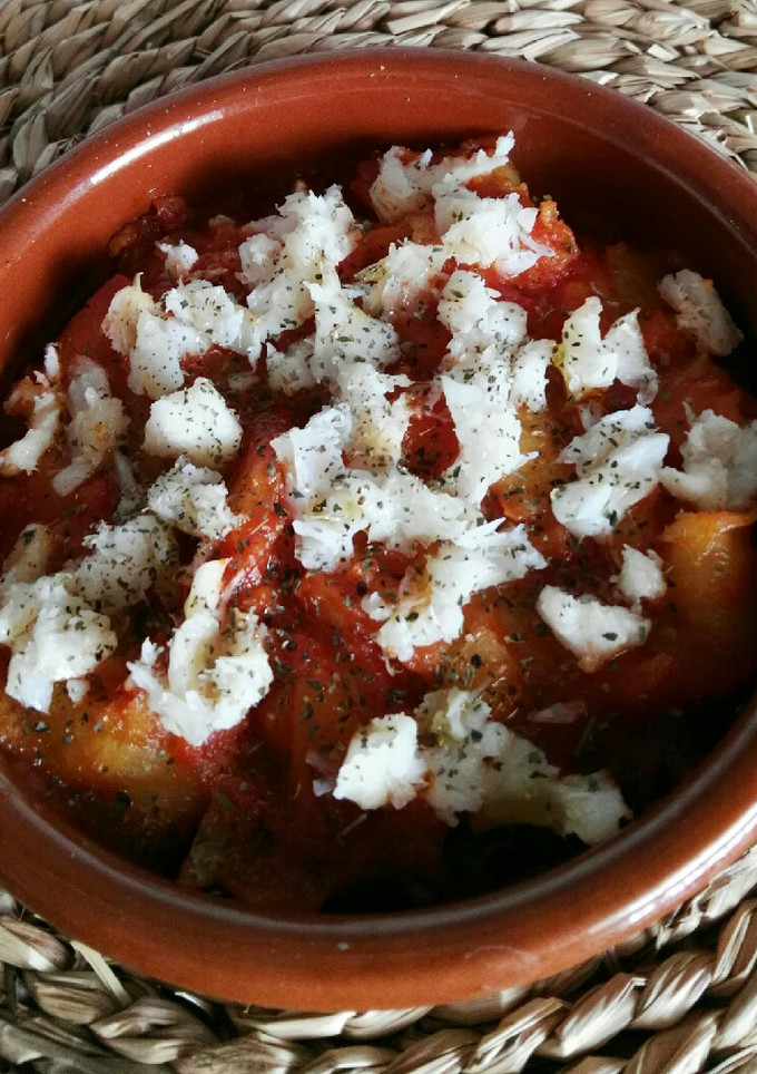 Una foto de Migas de bacalao con patatas y tomate al microondas