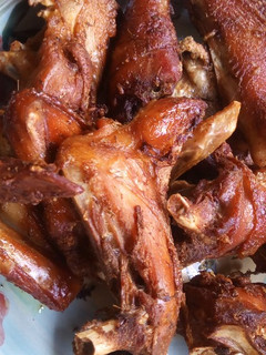 A picture of Fried 🐔 chicken.