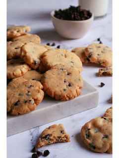 Foto resep Simple Choco Chips Cookies