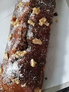 Una foto de Budín integral con coco nueces y dulce de leche light
