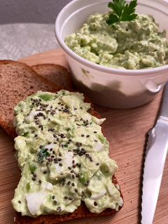 Foto principal de Tostada de aguacate y huevo