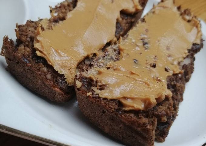 Carrot, banana and prunes bread