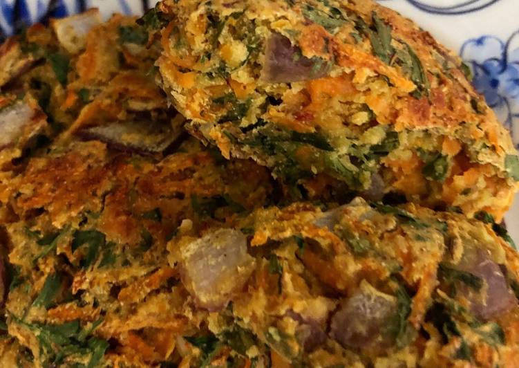 Recipe of Favorite Baked carrot fritters with carrot tops - vegan