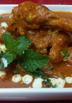 A picture of Chicken bukhara.