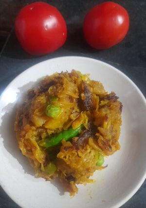 বাঁধাকপি ঘন্ট(bandhakopi ghonto recipe in Bengali) রেসিপির প্রধান ছবি