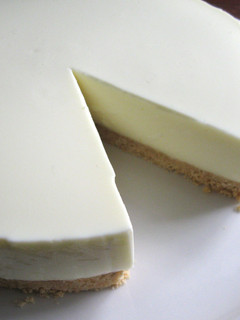 A picture of Yoghurt Jelly Cake.