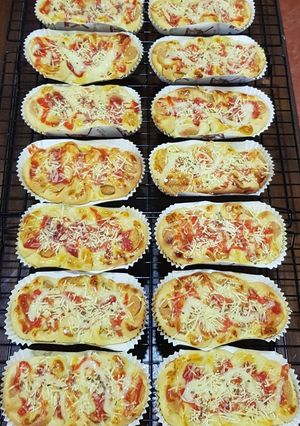 Foto resep Roti Sosis Caterpillar/Hotdog Empuk Ueeenak 🌭😍