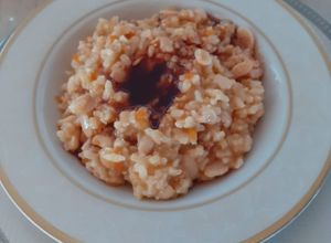 Una foto de Porotos pelados con arroz