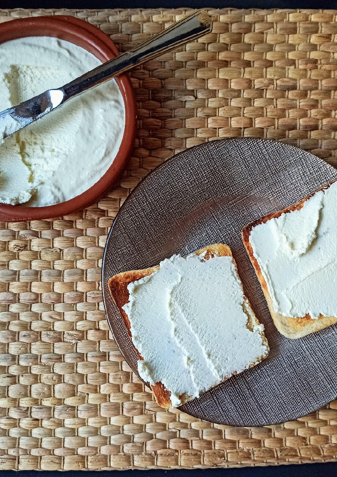 Una foto de Queso de untar casero