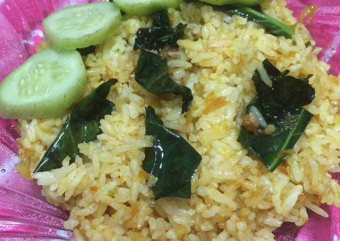 Cara Bikin Nasi Goreng Kunyit Daun Mengkudu #PejuangDapur #PeduliKankerPayudara Enak