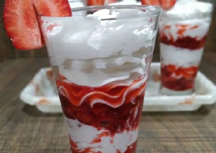 Steps to Prepare Homemade Strawberry dessert