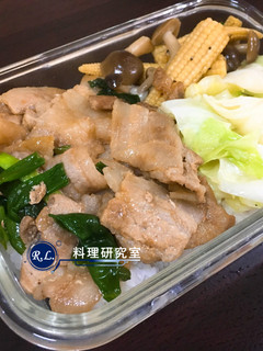 【一鍋到底】蔥炒豬肉便當 的食譜成品照片