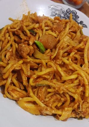Foto resep Mie kuning basah tumis pedas