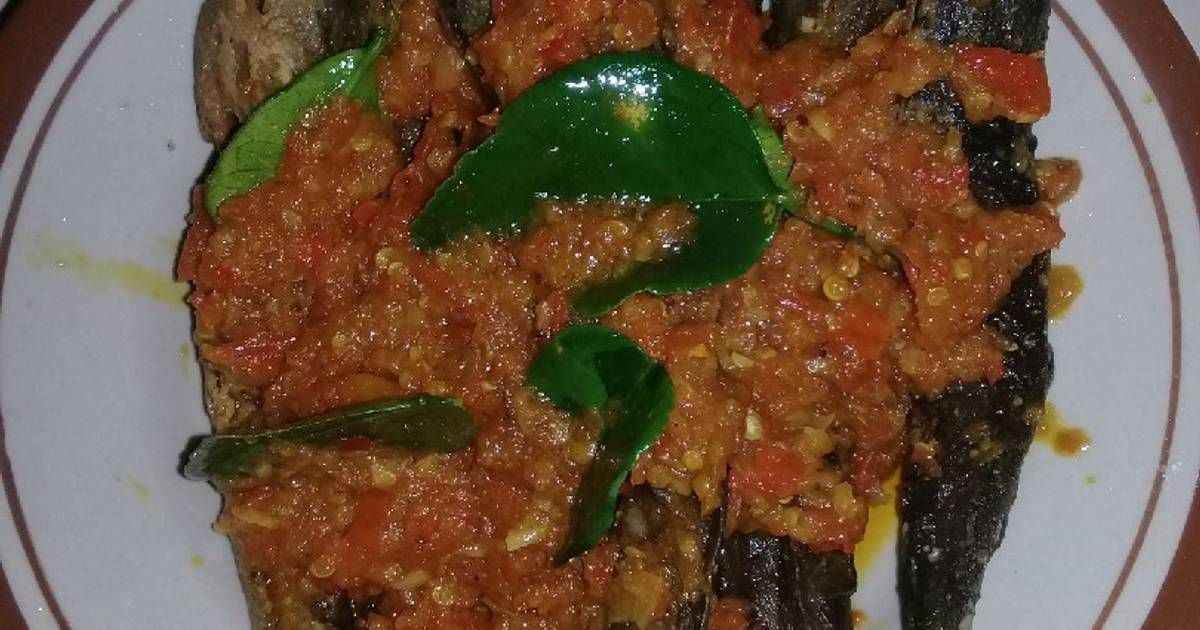 Resep Lele goreng sambel mercon oleh sriie_ii - Cookpad