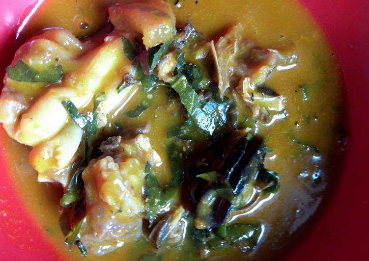 Native soup with snails