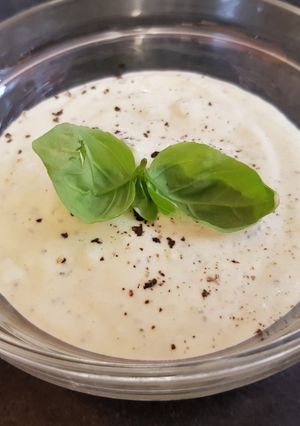 A picture of My Lemon Avocado Basil and Yogurt Dip.