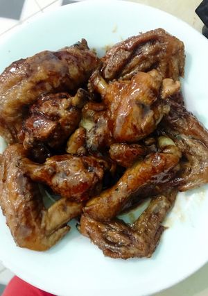 Hình của món Cánh gà om cocacola.