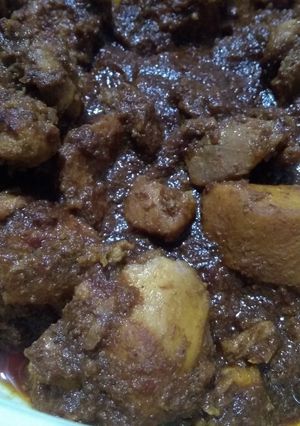 A picture of Chicken masala.