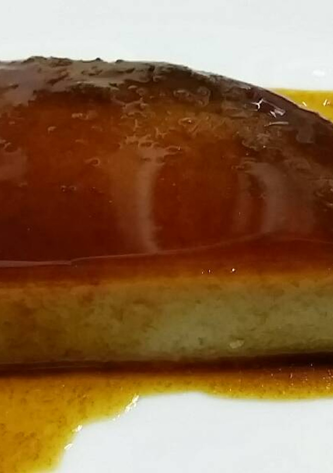 Una foto de Flan de plátanos con galletas en microondas