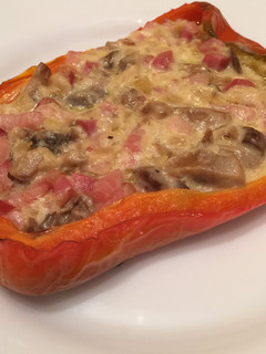 Una foto de Pimientos rellenos a la”carbonara”