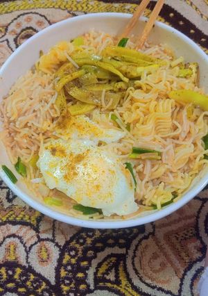 صورة لوصفة نودلز بالبيض (كوري)