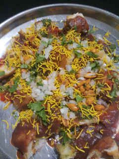 કચ્છી કડક (Kachhi Kadak Recipe In Gujarati) રેસીપી મુખ્ય ફોટો