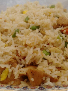A picture of Chicken Fried Rice 😋👏.