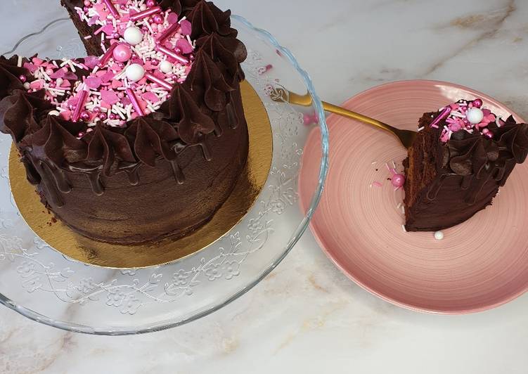 Tarta de chocolate rellena de crema de galletas Lotus 🍫