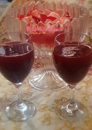 A picture of Sorrel Cocktail.