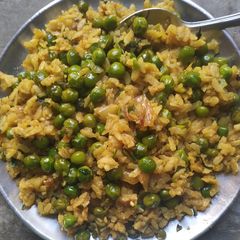 A picture of Banarasi chura matar (How to make poha).