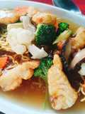 หมี่กรอบราดหน้าปลาทองคำ