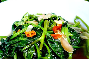 Resep Tumis Kangkung Pedas, Sempurna
