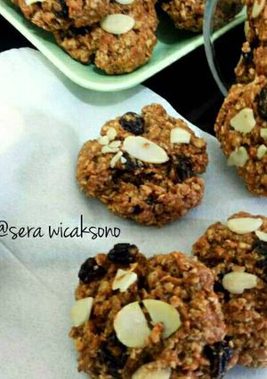 Foto resep oatmeal raisin cookies | buat yang diet