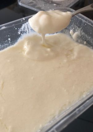 A picture of Home made yogurt.
