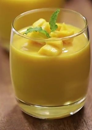 A picture of Yummy mango pudding iftar special.