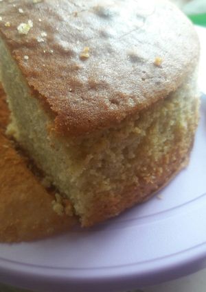 A picture of Simple lemon cake.