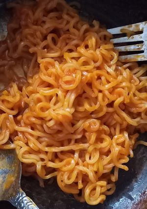 عکسی از دستور نودل کره ای خوشمزه💜