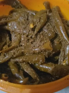 राई की मिर्च (rai ki mirch recipe in Hindi) रेसिपी मुख्य फोटो