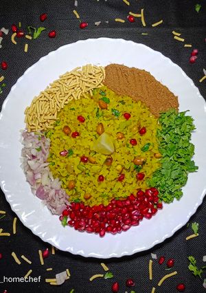 ઈન્દોરી પૌંવા (Indori poha Recipe In Gujarati) રેસીપી મુખ્ય ફોટો