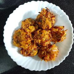 A picture of Onion bhadaa.