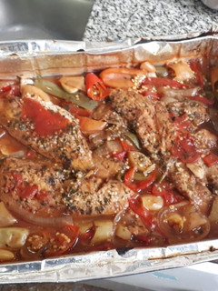 Una foto de Pescado con salsa picante manjar