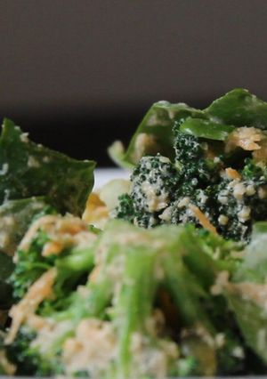 Una foto de Ensalada de brócoli y zanahoria en 5 min